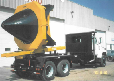 Holt Model 74 low profile tree spade